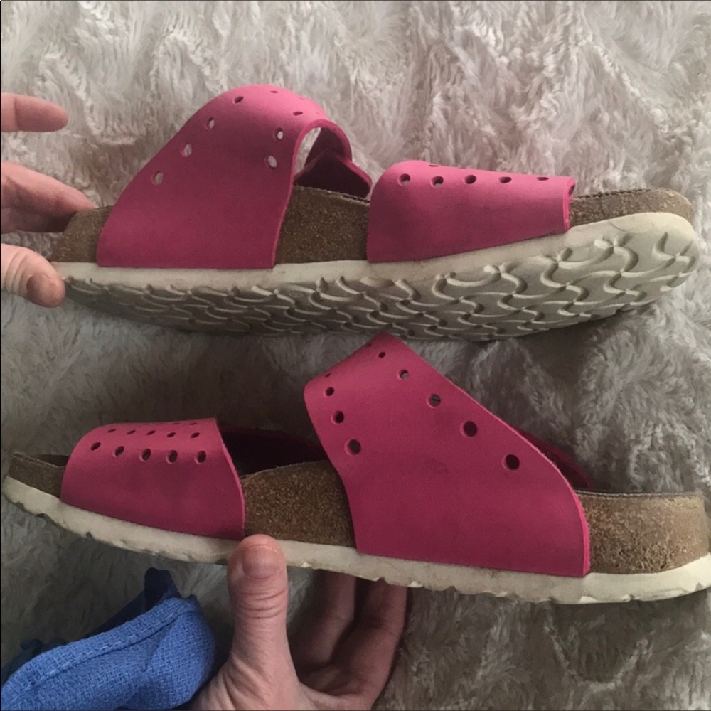 Sandals - Picture 2 of 7